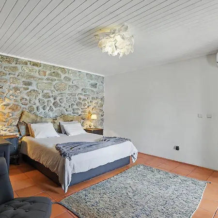 Casa Nova Oliveiras *